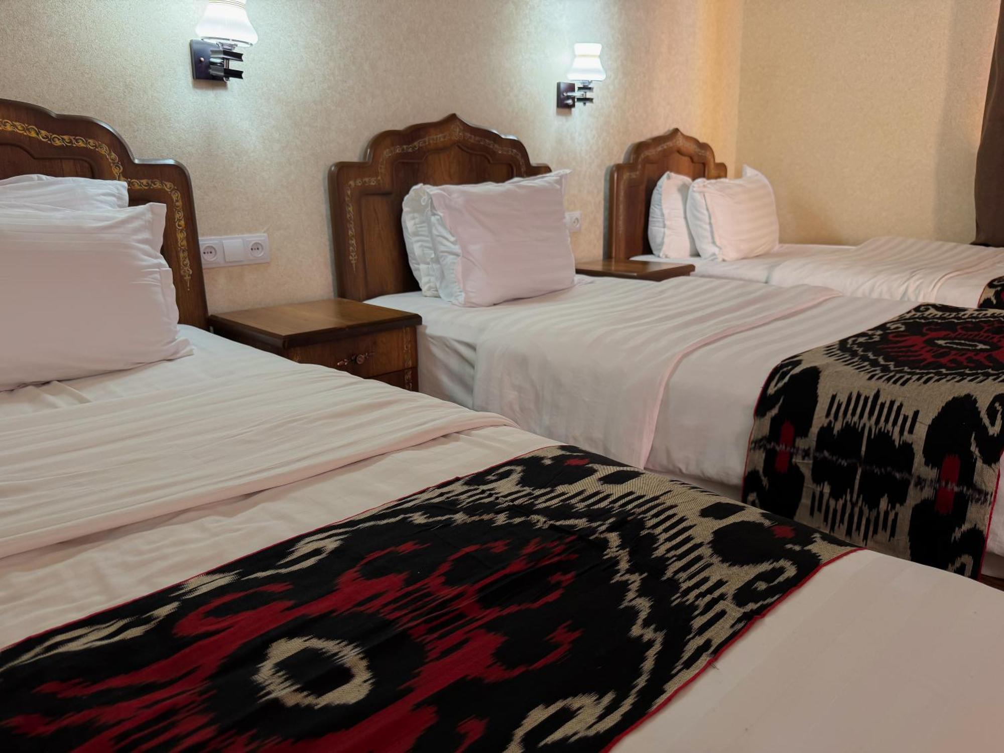 Old Gate Family Guest House Boukhara Extérieur photo