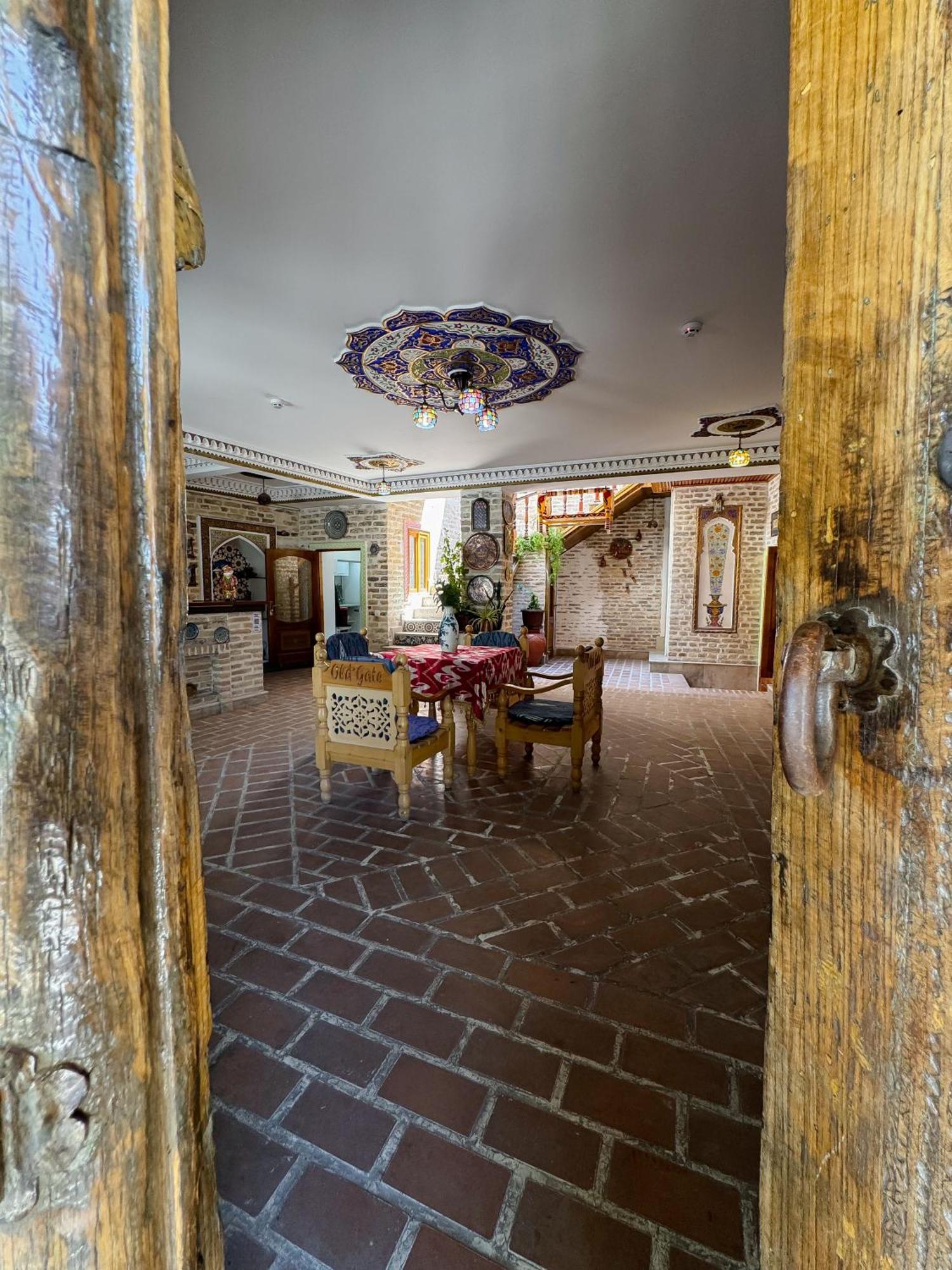 Old Gate Family Guest House Boukhara Extérieur photo